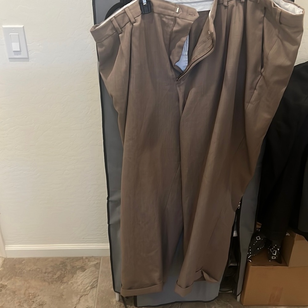 These have been worn half dozen times for work related. 52x30